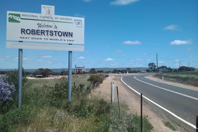 Robertstown - Photo 4