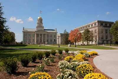 Iowa City - Photo 5