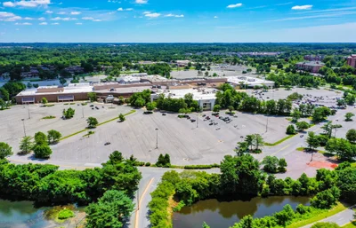 Gaithersburg - Photo 4