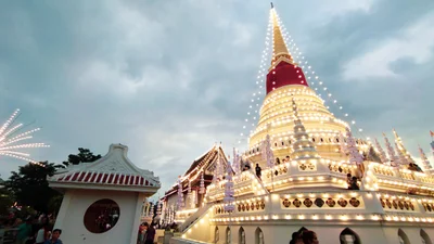 Phra Samut Chedi - Photo 5
