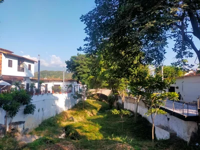 Giron - Photo 2