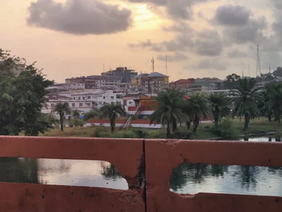 Monrovia - Photo 5
