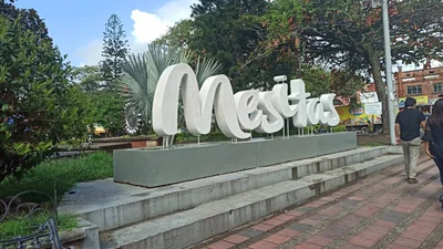 El Colegio - Photo 5