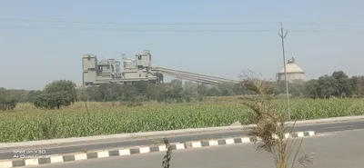 Sultanpur - Photo 2