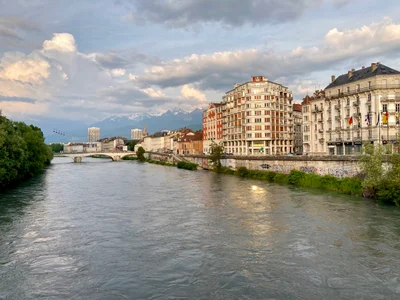 Grenoble - Photo 2