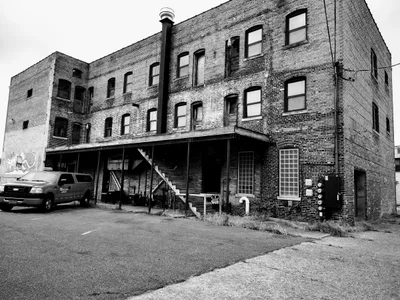 Benton Harbor - Photo 3