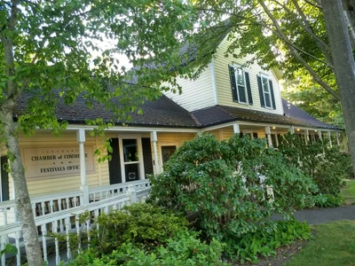 Issaquah - Photo 2