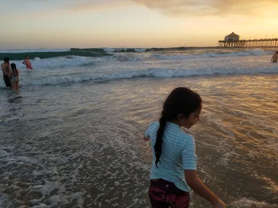 Huntington Beach - Photo 2