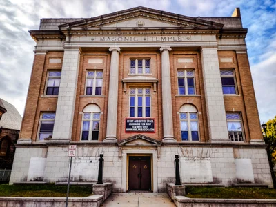 Holyoke - Photo 4