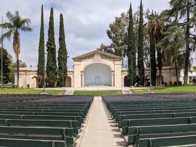 Redlands - Photo 3