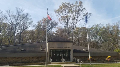 Mitchell - Photo 2