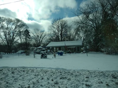 Howell - Photo 4
