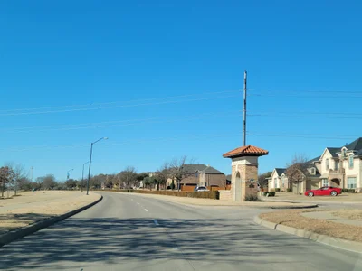 Grand Prairie - Photo 2
