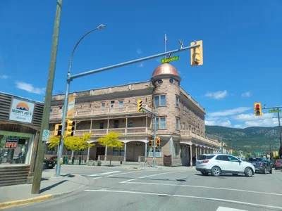 Merritt - Photo 3
