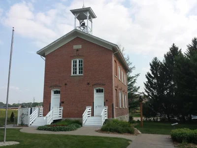 Coralville - Photo 5