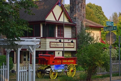 Township of Langley - Photo 2