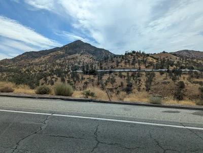 Tehachapi - Photo 4