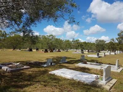 Mount Molloy - Photo 4
