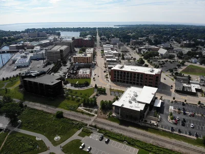 Neenah - Photo 5