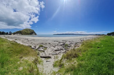 Mahia Beach - Photo 3