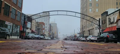 Flint - Photo 4