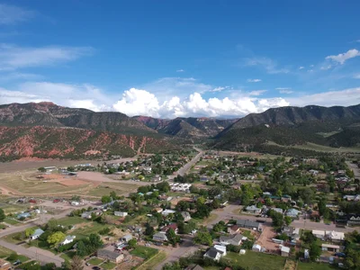 Parowan - Photo 2