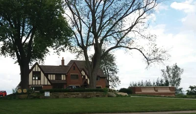 Bay Village - Photo 4