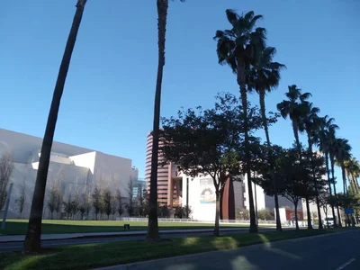 Costa Mesa - Photo 2