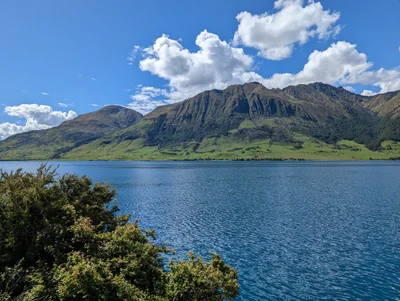 Lake Hawea - Photo 3