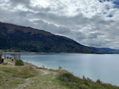 Lake Hawea - Photo 4