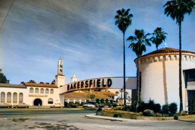 Bakersfield - Photo 5