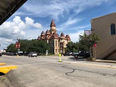 Lockhart - Photo 2