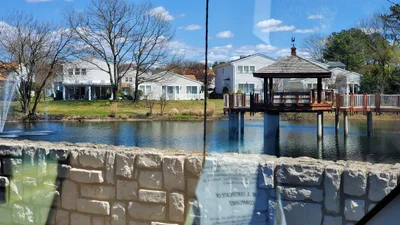 Sayville - Photo 2