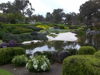 Cowra - Photo 4
