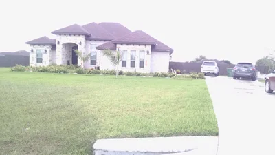 Los Fresnos - Photo 3