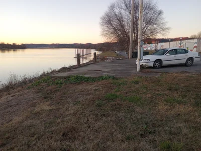 Ironton - Photo 2