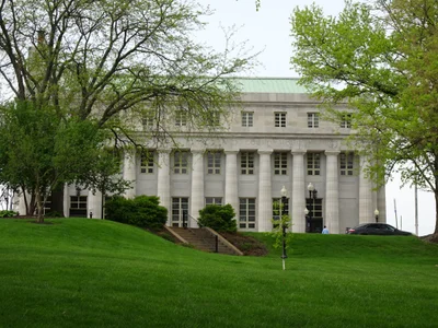 Jefferson City - Photo 3