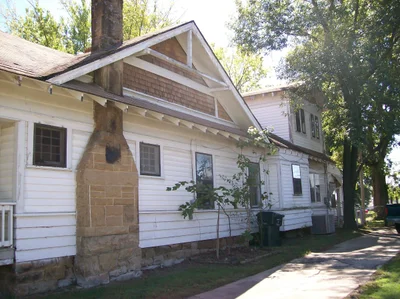 Claremore - Photo 2