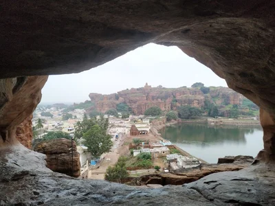 Badami - Photo 2