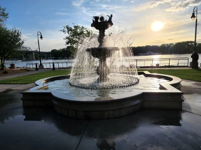 La Crosse - Photo 2
