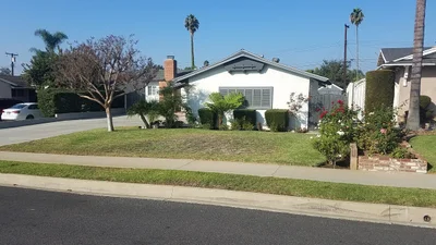 Covina - Photo 3
