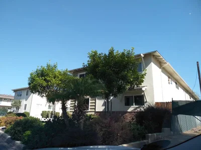 Covina - Photo 5