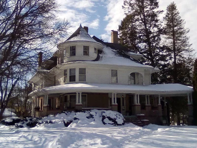 Woonsocket - Photo 4