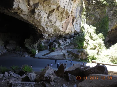Jenolan Caves - Photo 5