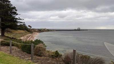 Kingscote - Photo 4