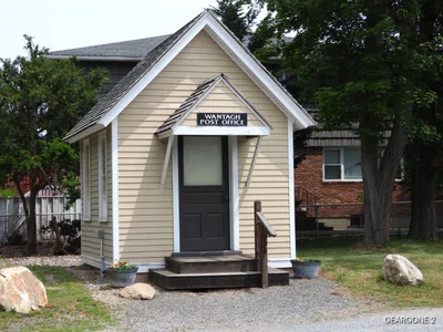 Wantagh - Photo 4