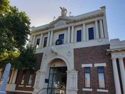 Leongatha - Photo 2