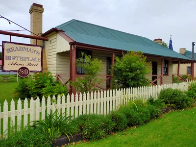 Cootamundra - Photo 2
