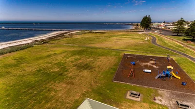 Port MacDonnell - Photo 4