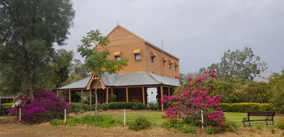 Blackall - Photo 4
